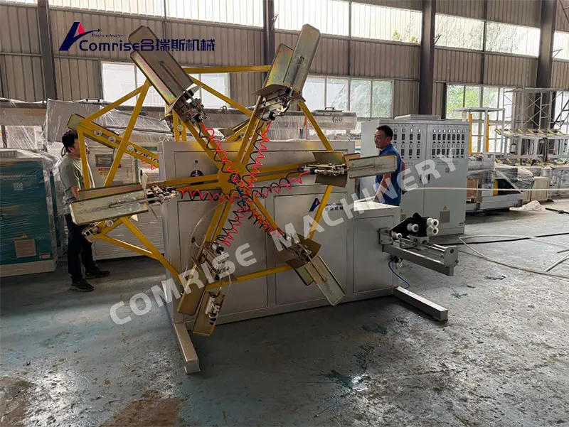 1/2-2-дюймові труби HDPE тестують машину, клієнт задоволений 1/2-2-дюймові труби HDPE тестують машину, клієнт задоволений
